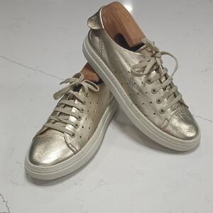 Gold Women's Sneakers By Darkwood, Sz8 , Leather Super Soft, Pre-owned